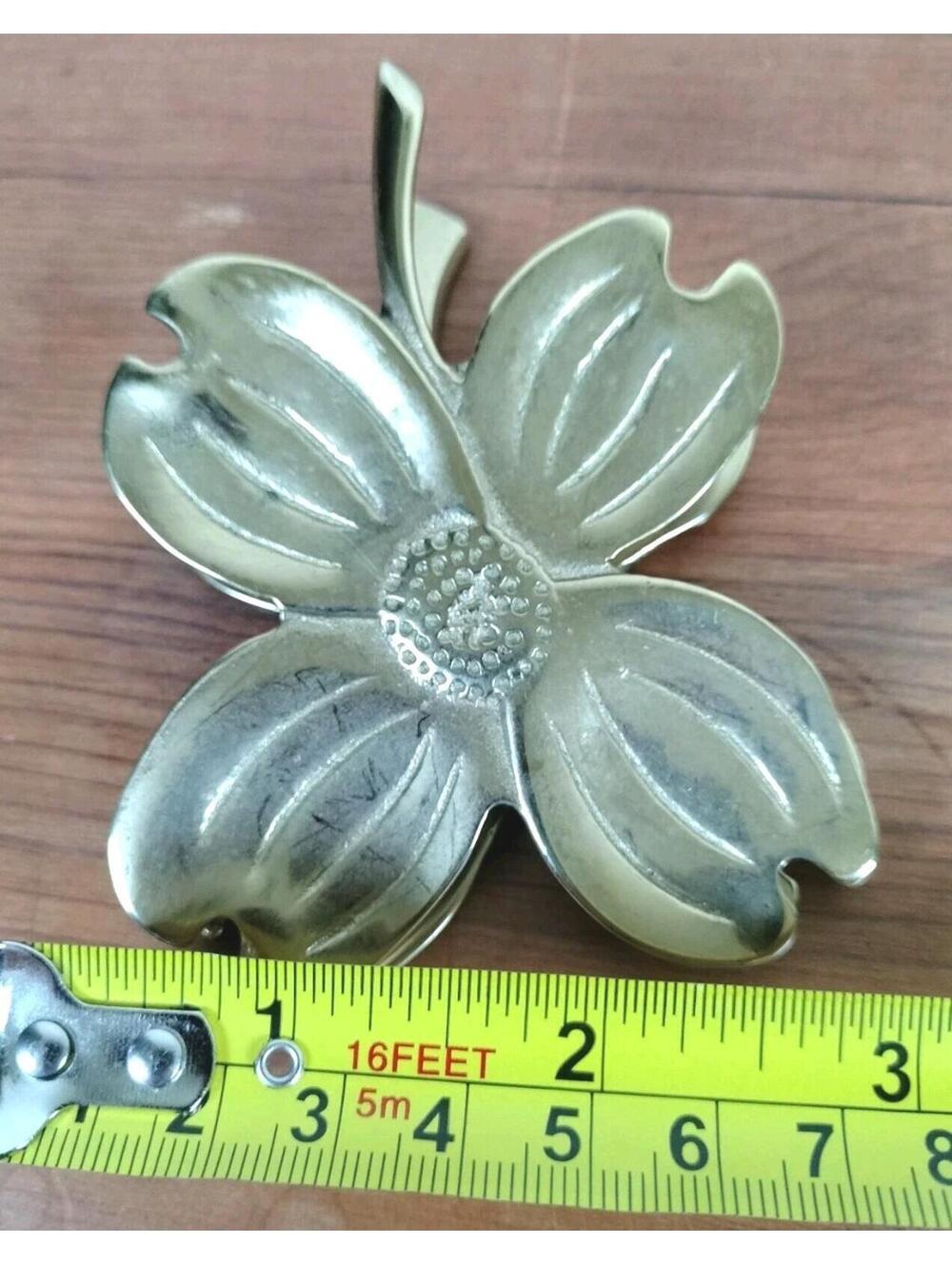 Vintage Virginia Metalcrafters Brass Dogwood Flower Paperweight Clip VMC 7-6 MCM - Picture 6 of 9